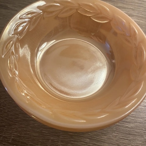 FIRE King Peach Lustre Set of 2 Small Bowls - Picture 2 of 8